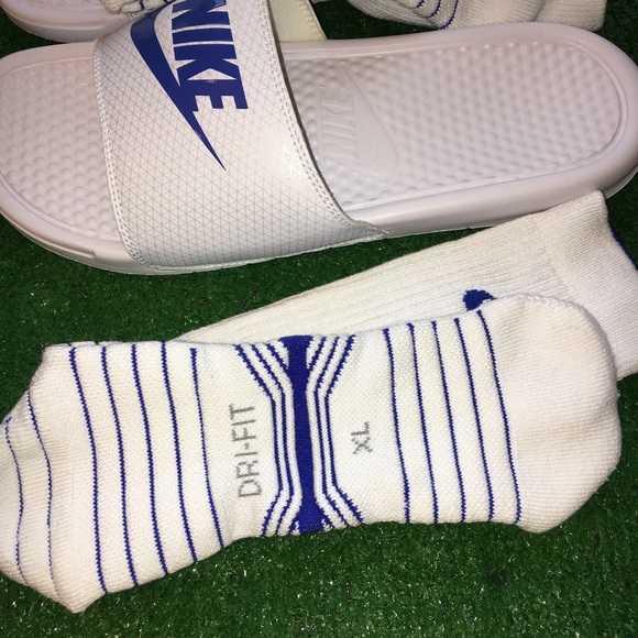 NEW NIKE BENASSI JDI SLIDE SIZE 12 WHITE / ROYAL BLUE WITH XL VAPOR SOCKS - Picture 7 of 8